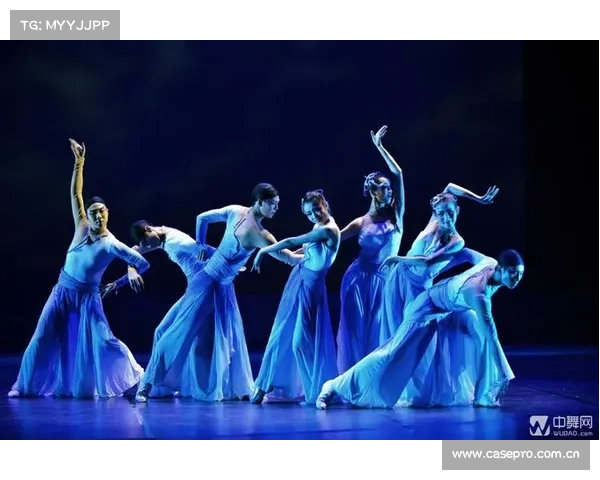 《舞韵东方》中国传统舞蹈展演在法国巴黎举办